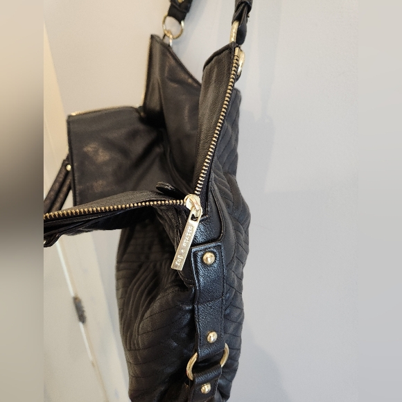 Olivia and Joy tote - Picture 9 of 10